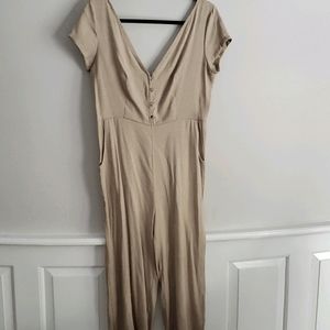 Lightweight spring/summer v-neck jumpsuit